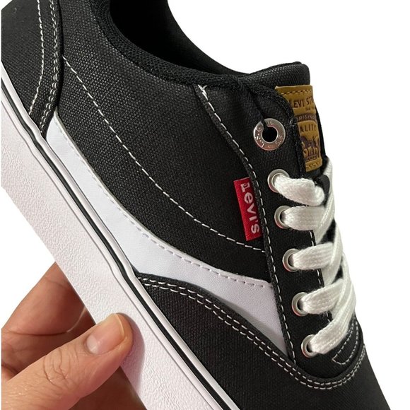 Levis Mens Fashion Sneaker Size 9.5 Black White Lace up Stylish Comfortable Shoe - Picture 3 of 13